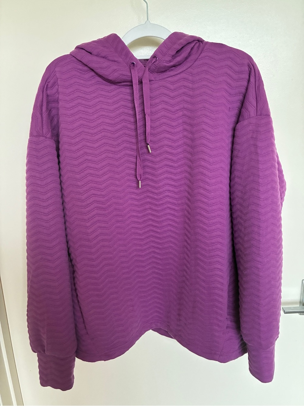Great Athletic Sweatshirt For Runners